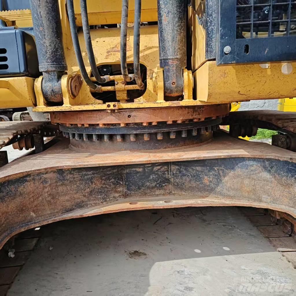 CAT 336 D2 履带挖掘机
