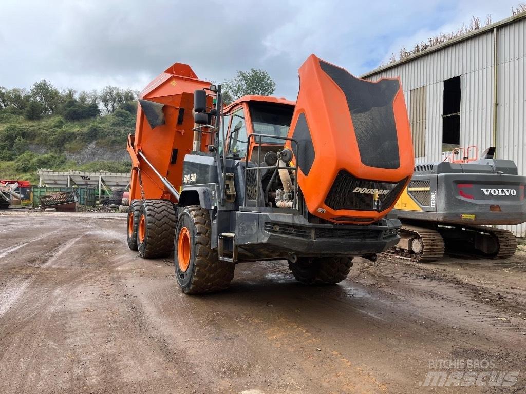 Doosan DA 30 铰接式自卸车
