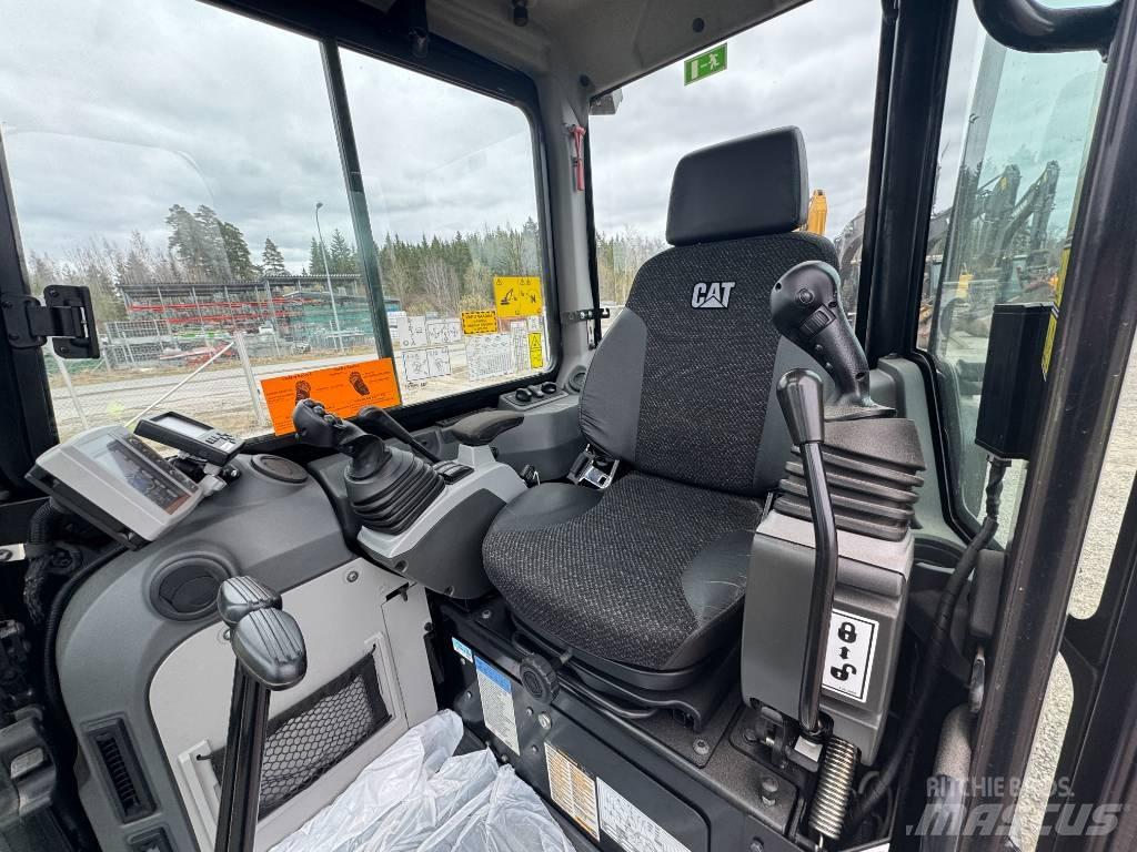 CAT 305.5 小型挖掘机