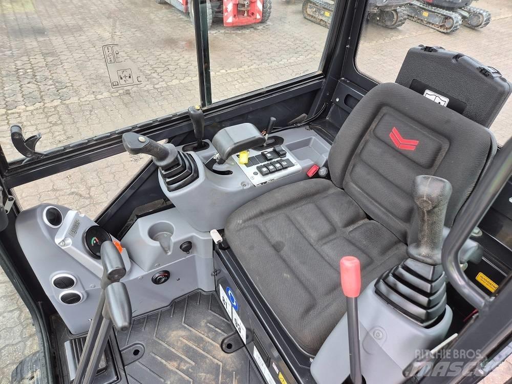 Yanmar SV 15 小型挖掘机