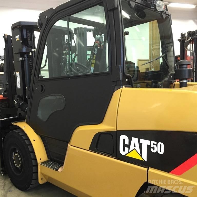CAT DP 50 N 柴油叉车
