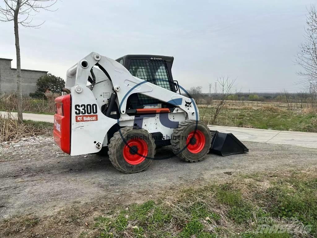 Bobcat S 330 滑移装载机