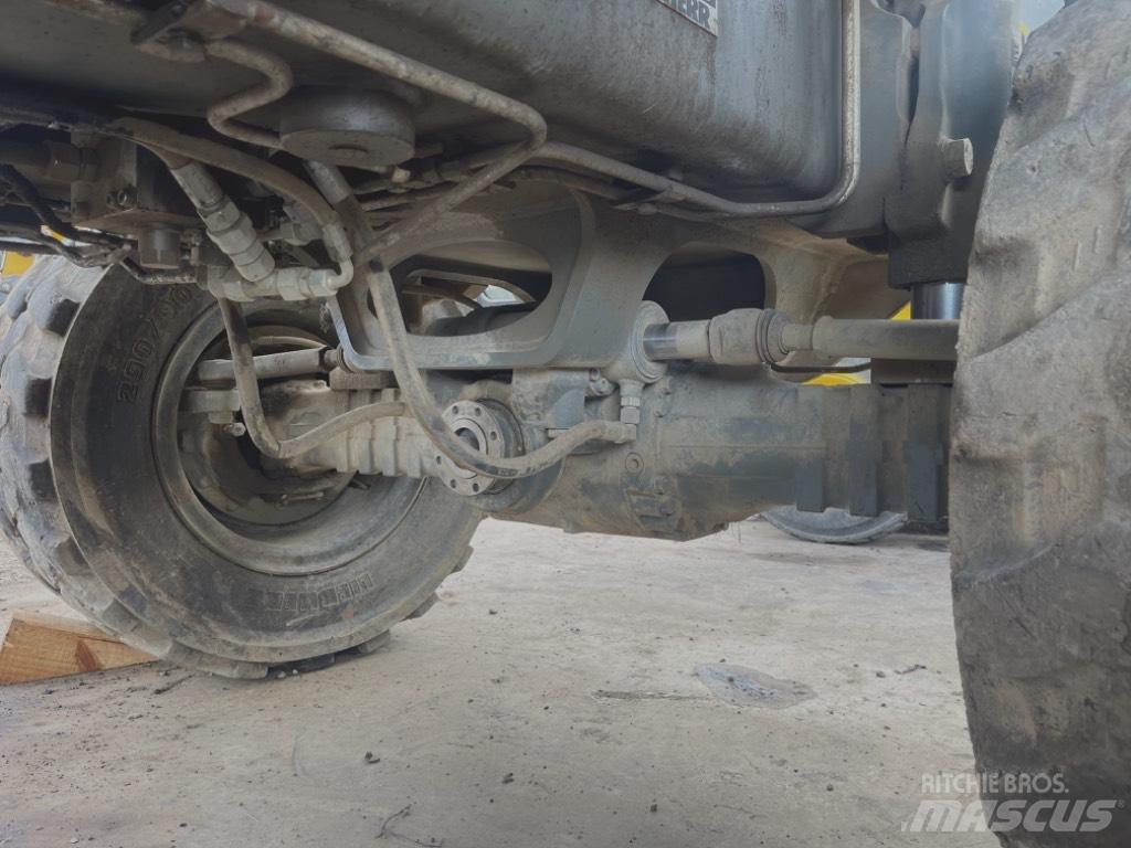 Liebherr A 910 Comp 轴