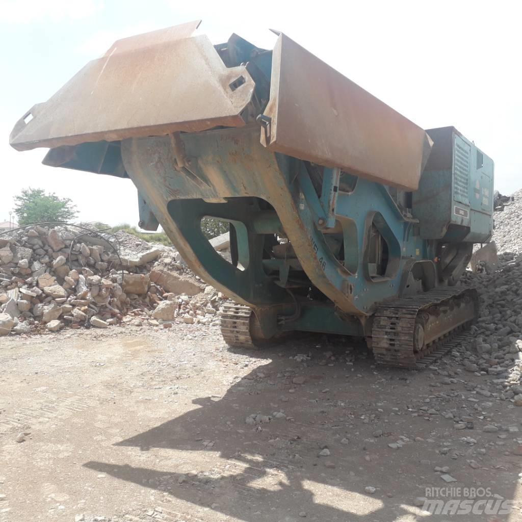 PowerScreen XR 400 S 移动式破碎机