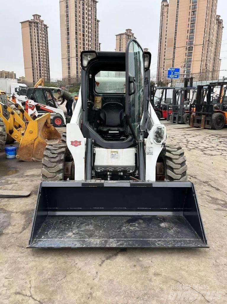 Bobcat S 750 滑移装载机
