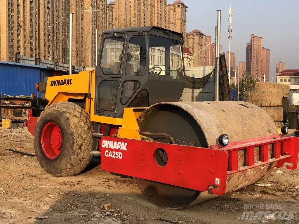 Dynapac CA 25 D 单轮压路机