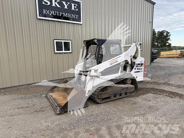 Bobcat T590 滑移装载机