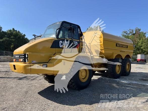 CAT 725 水罐车
