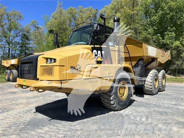 CAT 730C2 铰接式自卸车