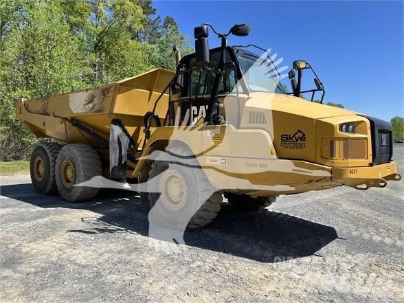CAT 730C2 铰接式自卸车