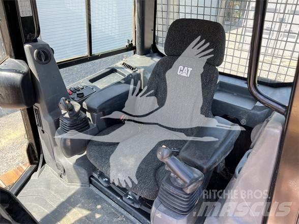 CAT D5K2 LGP 履带式推土机