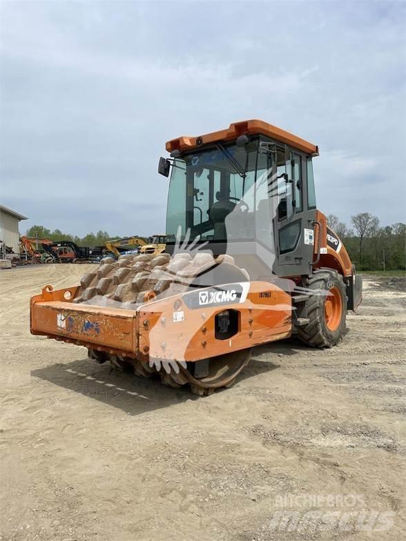XCMG CV83PD 单轮压路机