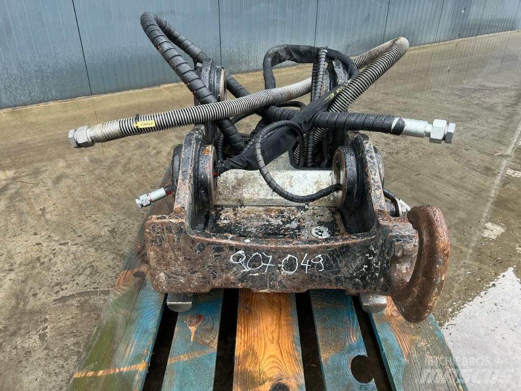 OilQuick OQ80 - M322D 快速连接器