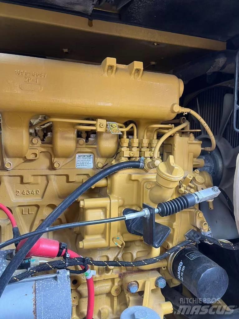 CAT 307.5 履带挖掘机