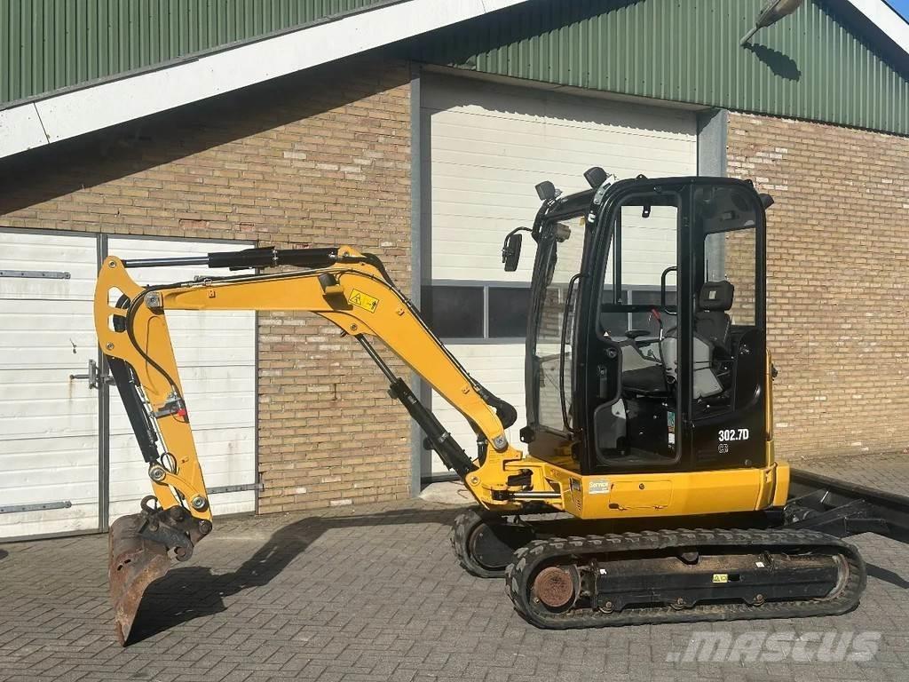 CAT 302.7D 小型挖掘机