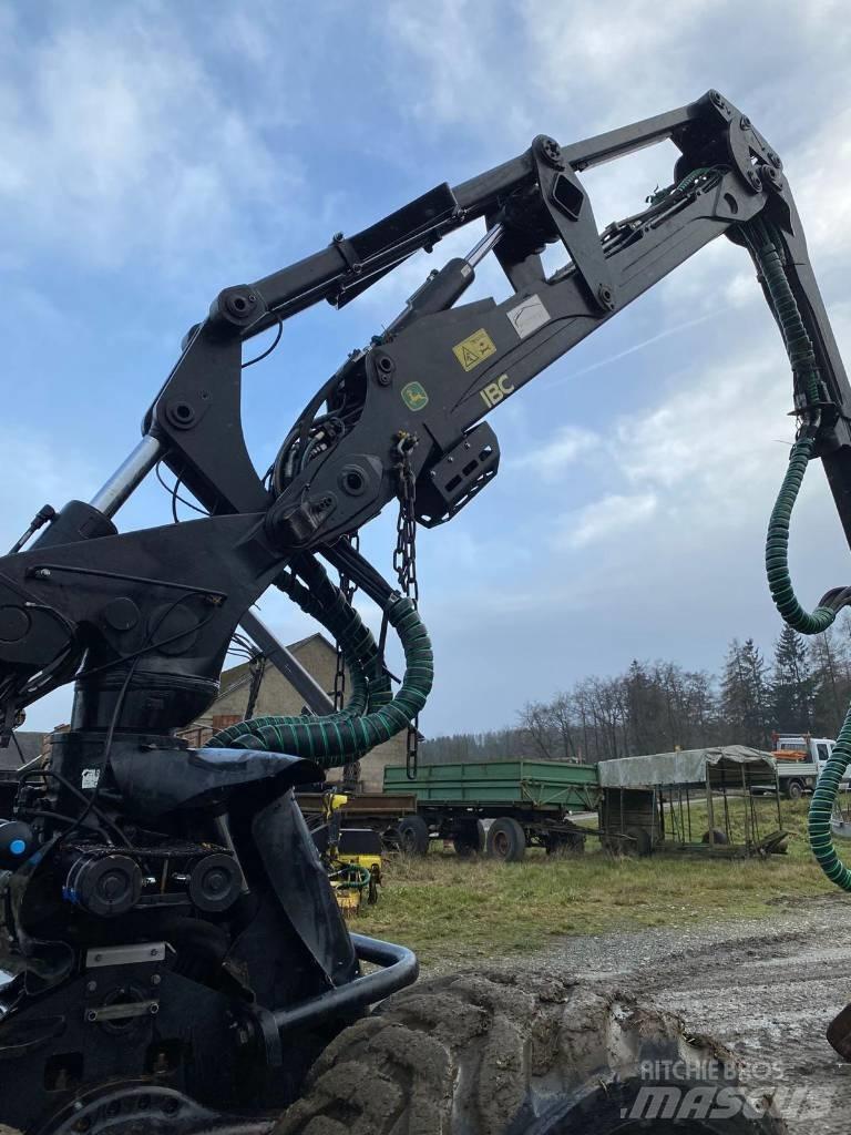 John Deere 1270 G 收割机