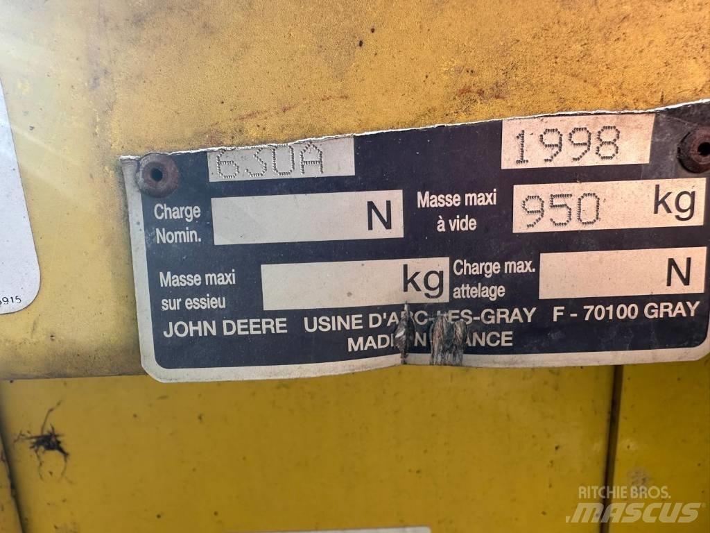 John Deere 7200 自走式青贮饲料收割机