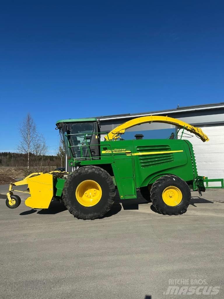 John Deere 7200 自走式青贮饲料收割机
