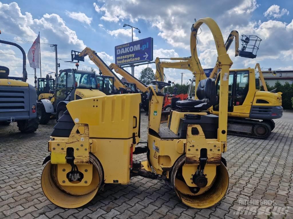 Ammann AV 26-2 双轮压路机