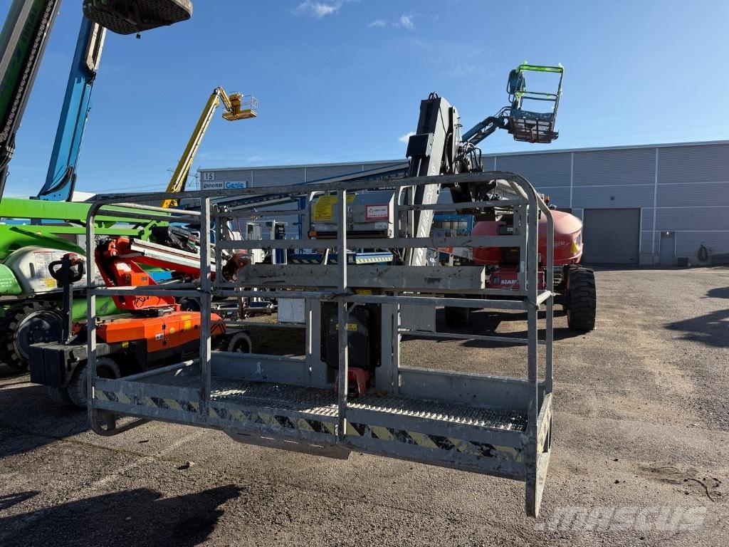 Manitou 280 TJ 曲臂高空工作平台