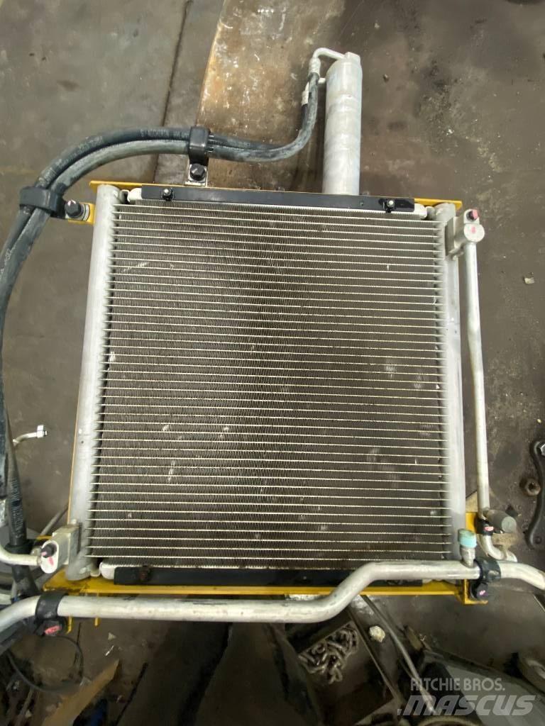CAT 349 E Parts 履带挖掘机