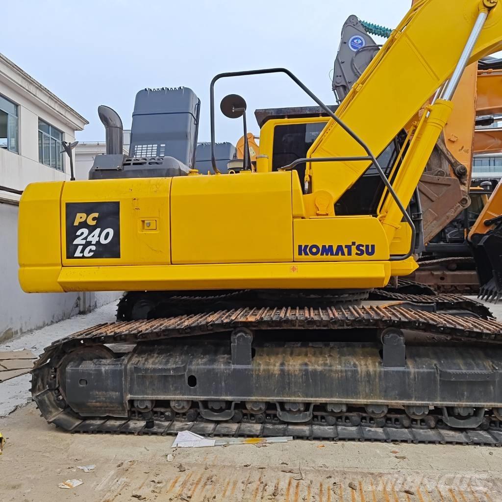 Komatsu PC 240 LC-8 履带挖掘机