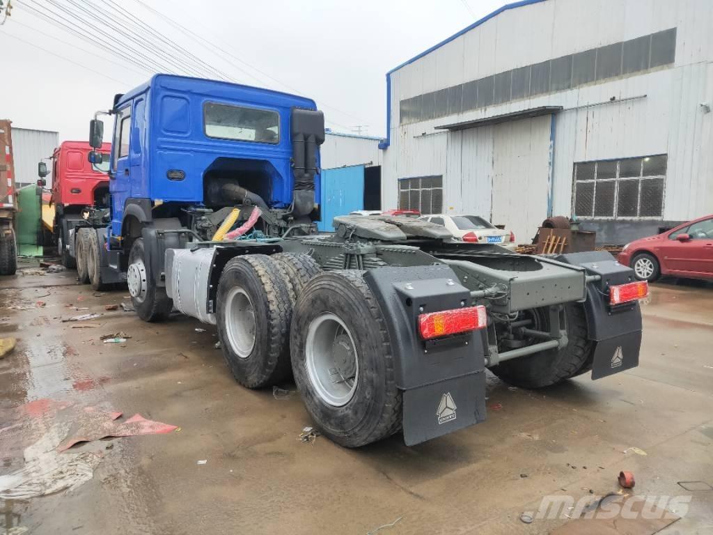 Howo 375 6x4 牵引车