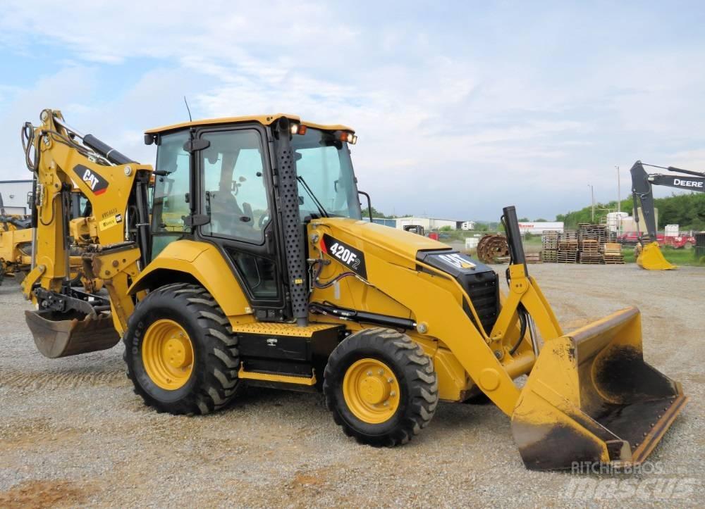 CAT 420F2 反铲装载机