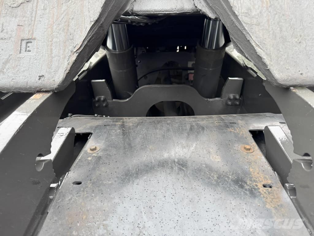 Terberg YT182 码头牵引车