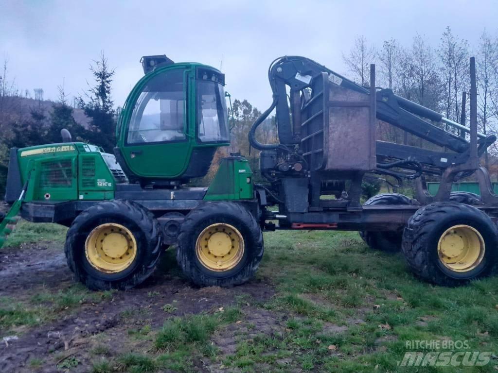 John Deere 1210 E 集运机