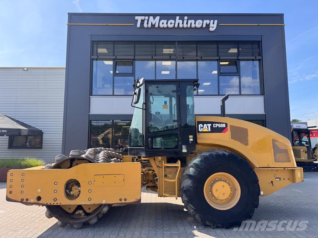 CAT CP 68 B 土壤压实机