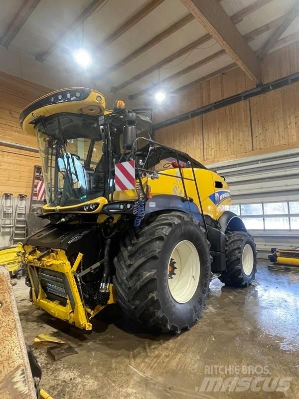 New Holland FR 650 自走式青贮饲料收割机