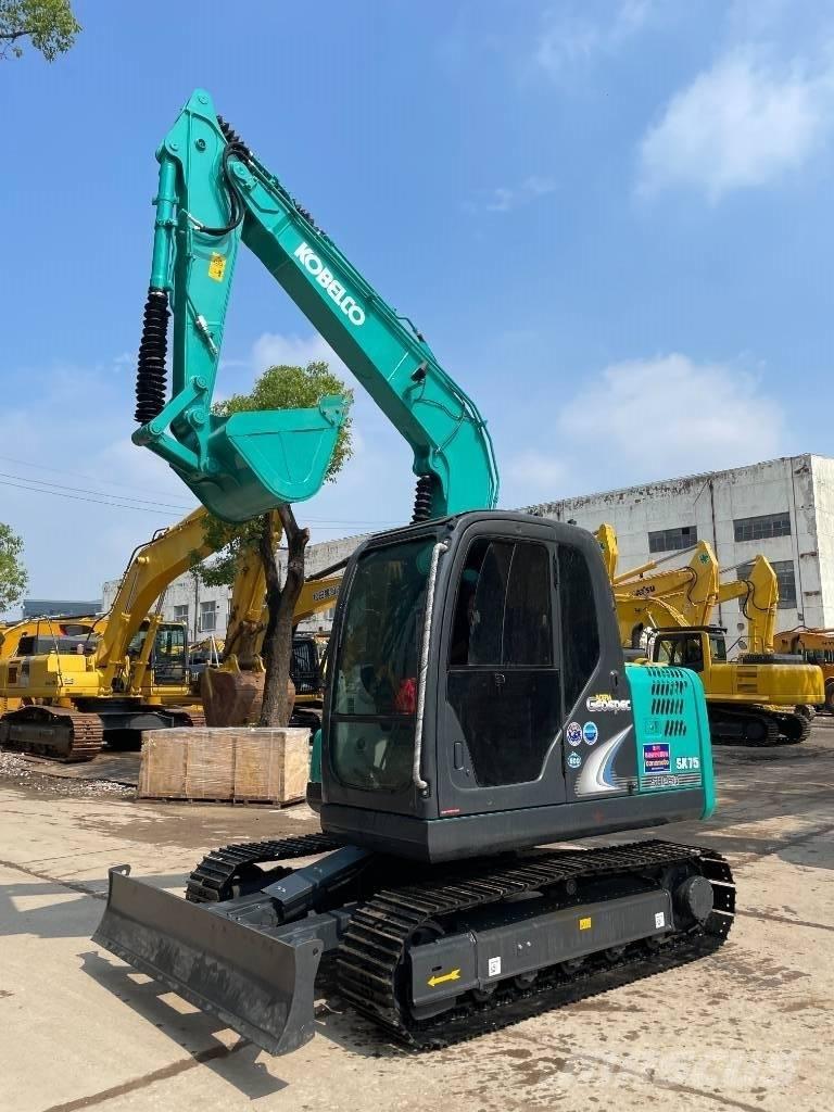 Kobelco SK 75 小型挖掘机