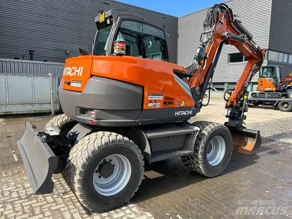 Hitachi ZX95W 轮式挖掘机