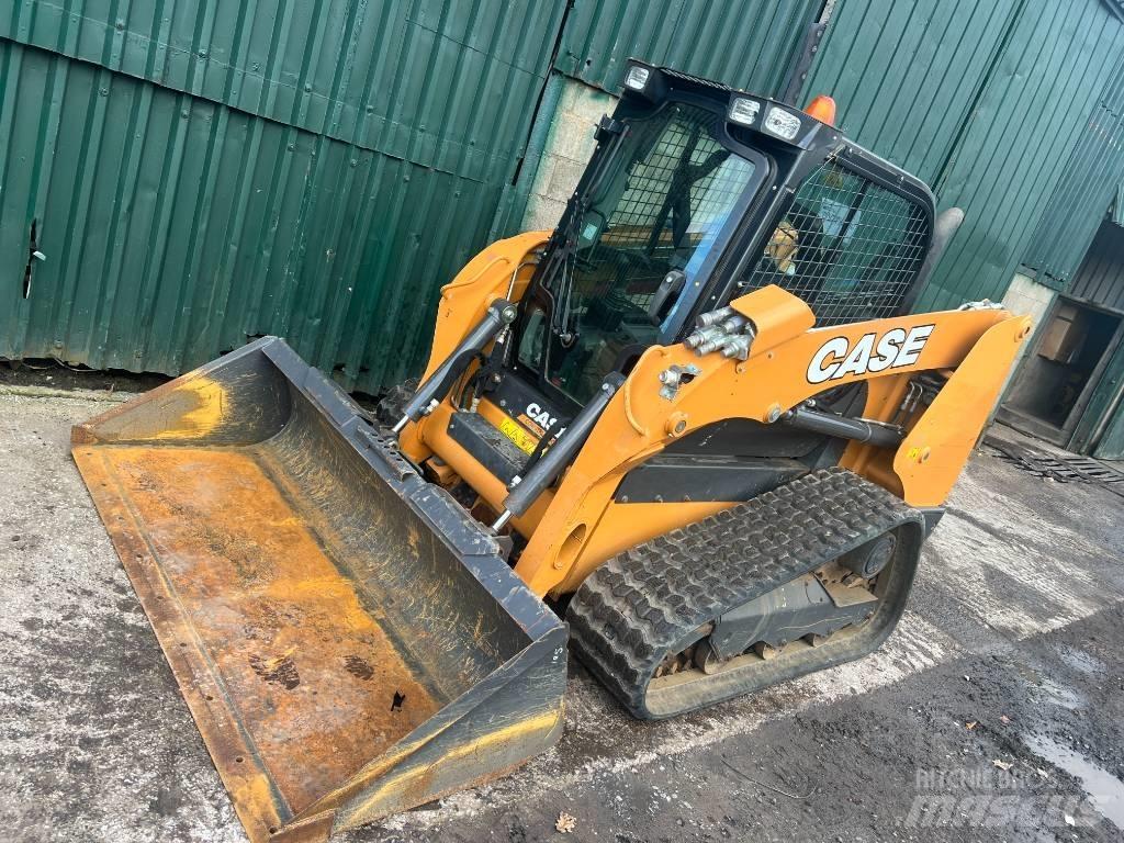 CASE TR 310 滑移装载机