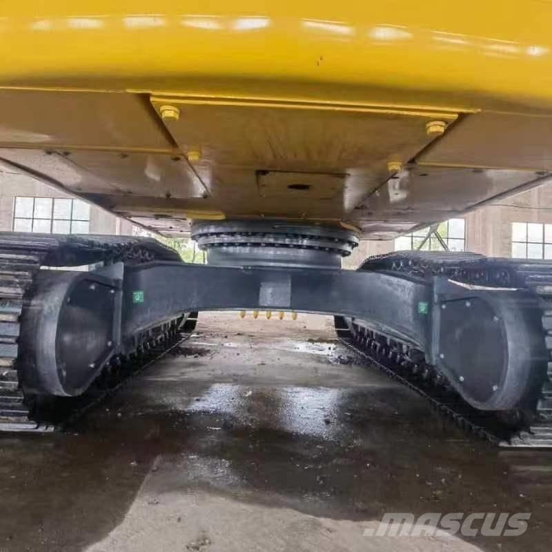 Komatsu PC300-7 履带挖掘机