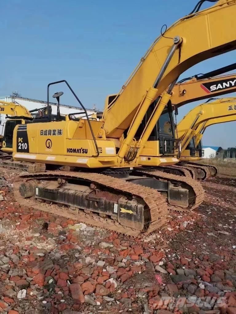 Komatsu pc 210 履带挖掘机