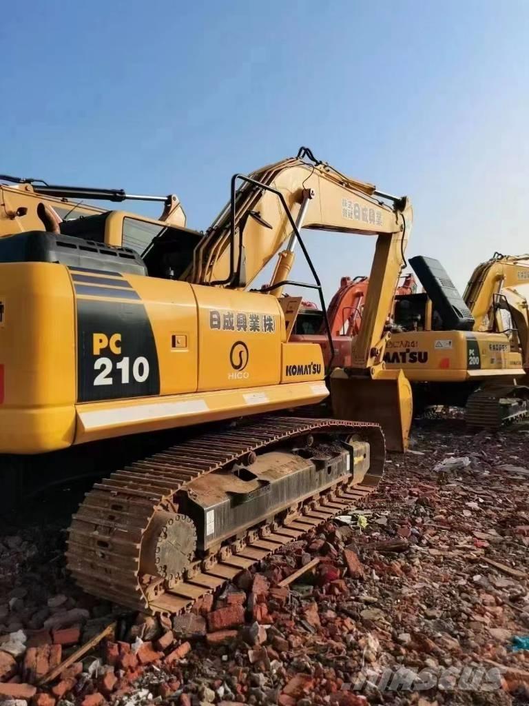 Komatsu pc 210 履带挖掘机