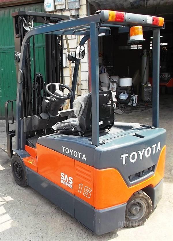 Toyota 7 FBEF 15 电动叉车