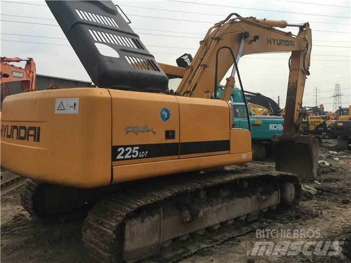 Hyundai R220LC-7 履带挖掘机