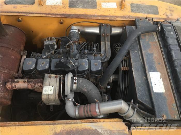 Hyundai R220LC-7 履带挖掘机