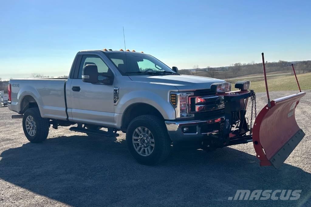 Ford F 250 XLT SD 其他