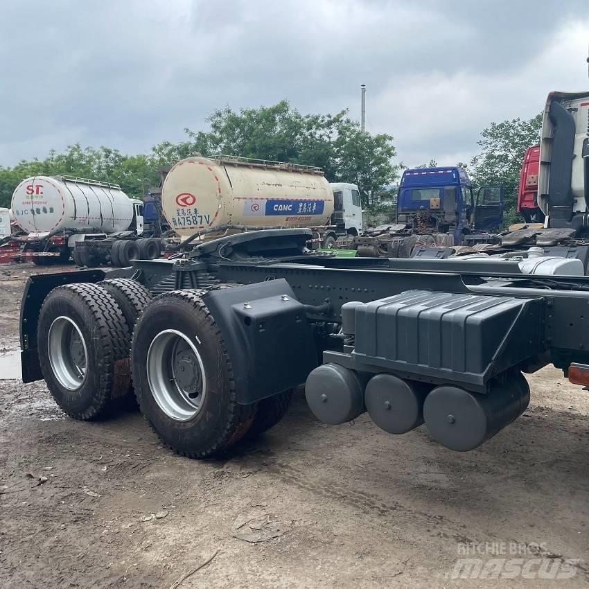 Howo 420 6x4 牵引车