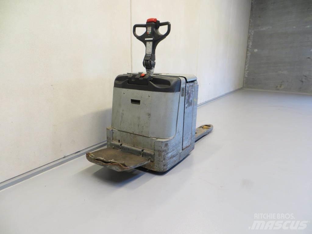BT LPE240/8 电动搬运车