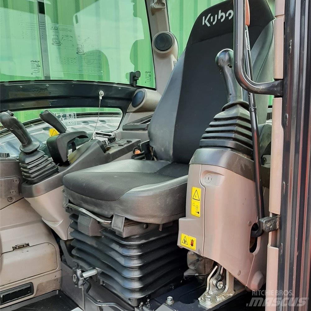 Kubota U50-5 小型挖掘机