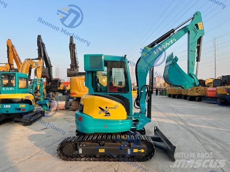 Kubota U 35 小型挖掘机