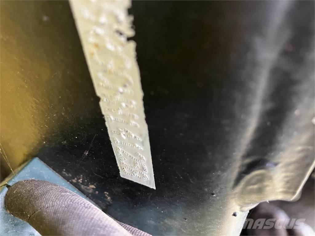 John Deere 9900i 自走式青贮饲料收割机