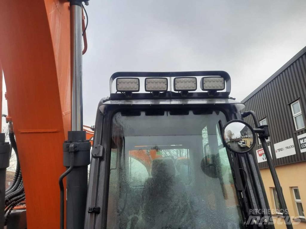 Doosan Dx140LCR-7 履带挖掘机