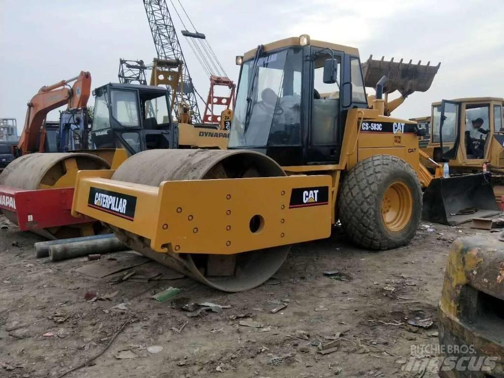 CAT CS-583C 单轮压路机