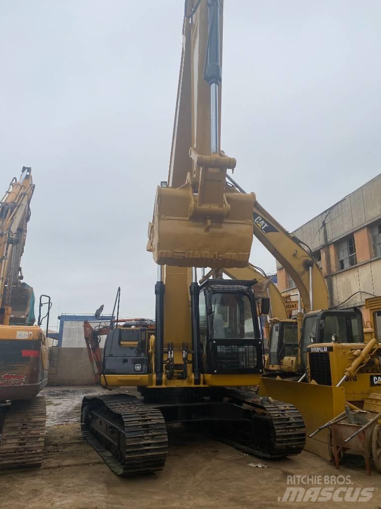 CAT 330 D 履带挖掘机